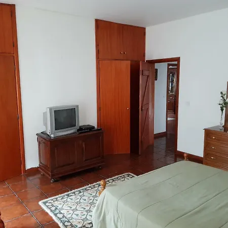 بيت للعطل Casa Da Avo أنغرا دو إِراويزو